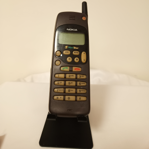 Teléfono móvil NOKIA 1610