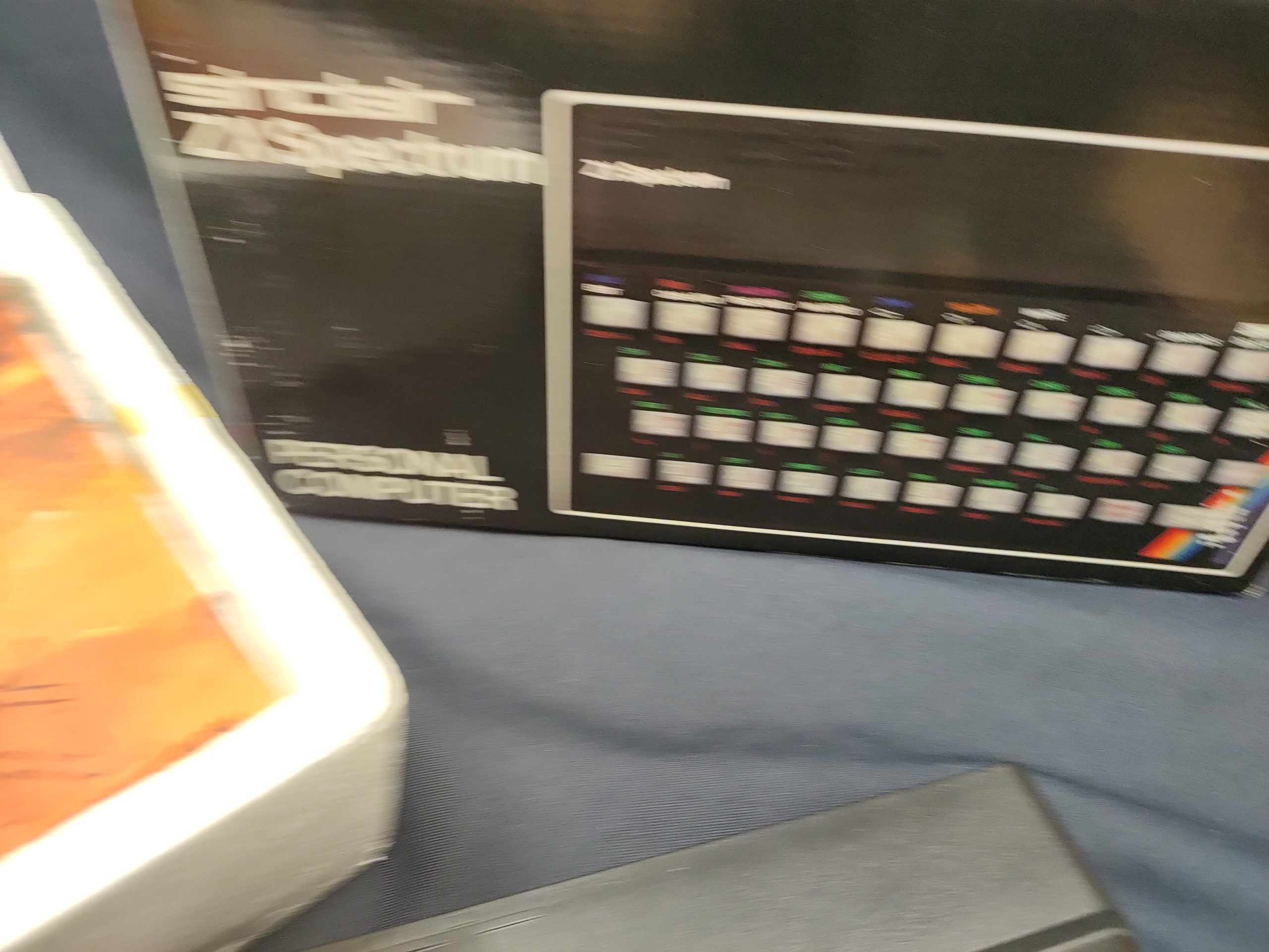 Sinclair ZX Spectrum 48k by Investronica