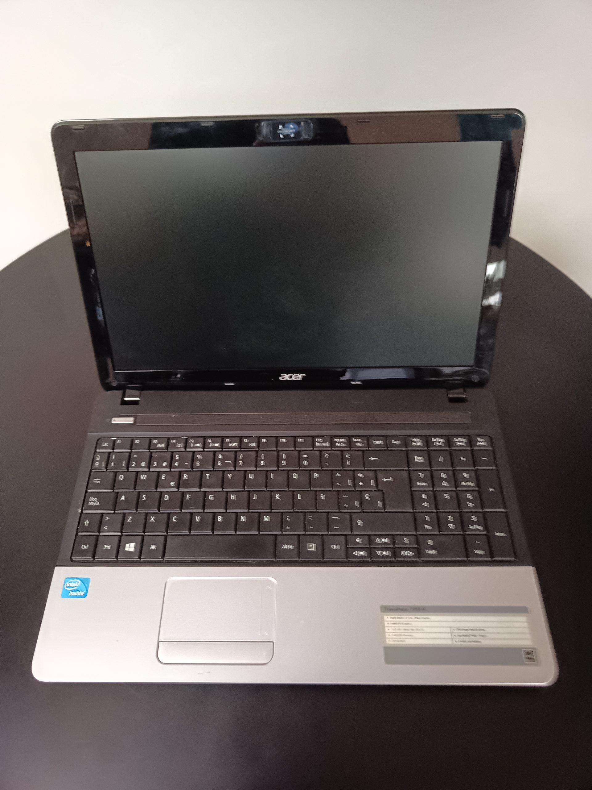 Acer Travelmate P253E b8304g32mNKS