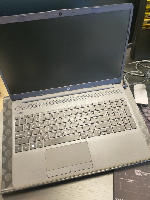 Portátil HP 255 2W1D7EA 8GB 256GB SSD 15.6" win11